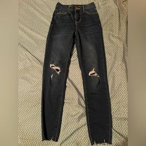 dark blue skinny jeans